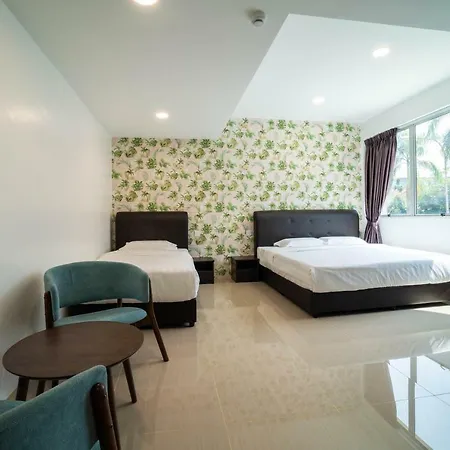 Crystal Garden Hotel